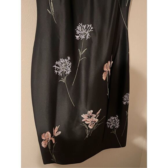 Calvin Klein Women's 4 High Neck Sleeveless Sheath Dress Black Embroidered Flora - Picture 7 of 10